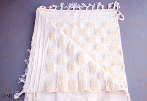CHECKERED PATTERN ALL WHITE WOOL RUG