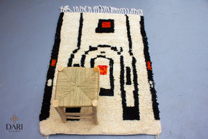 ABSTRACT BLACK & WHITE WOOL RUG