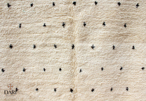 SPOTTED PATTERN WHITE & BLACK WOOL RUG